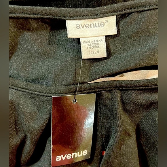 Avenue Ally Border Tunic, VERY SOFT! Color Rose Treasure Border, Size 22/24, NWT - Picture 9 of 11